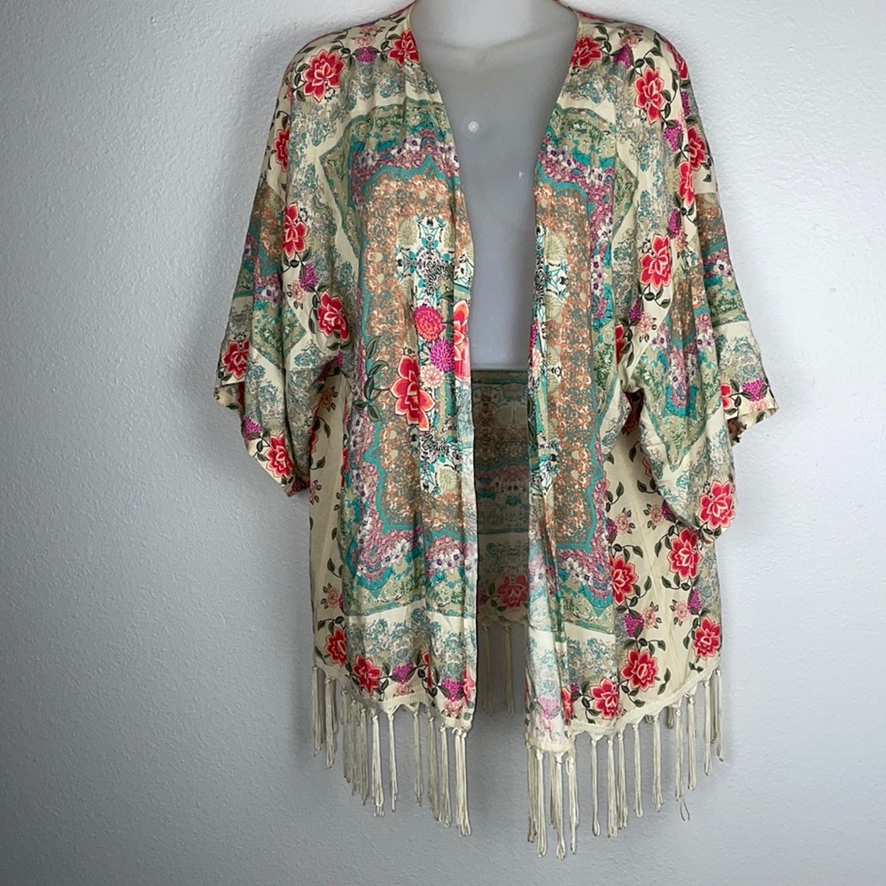 Selfie Couture by Trendology kimono tassel floral women’s one size fits most